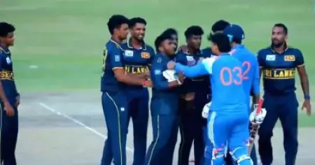 ടൈയില്‍ തീരേണ്ടത് അടിയുടെ വക്കത്തായി; കൊമ്പ് കോര്‍ത്ത് വൈഭവ് സൂര്യവംശിയും ലങ്കന്‍ താരവും, വീഡിയോ വൈറല്‍