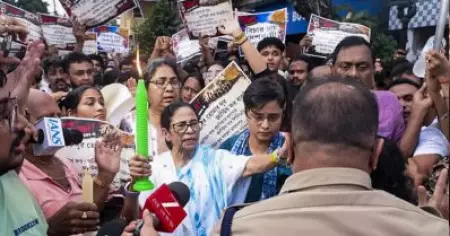 മാര്‍ച്ച് നടത്താന്‍ കോടതി അനുമതി തന്നു, ബി.ജെ.പി ഗുണ്ടകള്‍ തടഞ്ഞു: പൊലീസ് പരാജയപ്പെട്ടുവെന്ന് മമതാ ബാനര്‍ജി