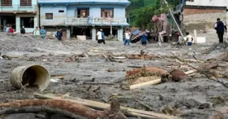 നേപ്പാളിലെ പ്രളയക്കെടുതി; 275 ഇന്ത്യക്കാരെ കാണാനില്ല: രക്ഷാപ്രവര്‍ത്തനം തുടരുന്നു