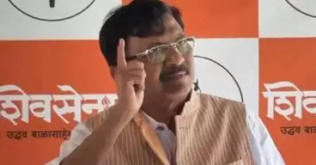 'ടെലിപ്രോംപ്റ്ററില്ലാതെ വന്ദേ മാതരം പാടാൻ മോദിയും അമിത് ഷായും തയ്യാറാകണം': സഞ്ജയ് റാവത്ത്