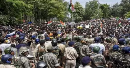 ജാര്‍ഖണ്ഡില്‍ പരീക്ഷാക്രമക്കേടിനെതിരെ സമരം ചെയ്യുന്ന വിദ്യാര്‍ത്ഥികള്‍ക്ക് നേരെ പൊലീസ് അതിക്രമം; ഹര്‍ത്താല്‍ പ്രഖ്യാപിച്ച് ബി.ജെ.പി