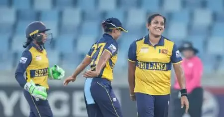 ചരിത്രം തിരുത്തി ചമാരി; വനിതാ ഏഷ്യാ കപ്പില്‍ വെടിച്ചില്ല് റെക്കോഡ് തൂക്കി ക്യാപ്റ്റന്റെ പടയോട്ടം!