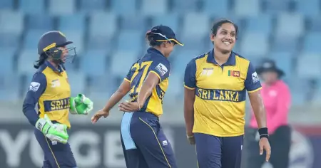 ചരിത്രം തിരുത്തി ചമാരി; വനിതാ ഏഷ്യാ കപ്പില്‍ വെടിച്ചില്ല് റെക്കോഡ് തൂക്കി ക്യാപ്റ്റന്റെ പടയോട്ടം!