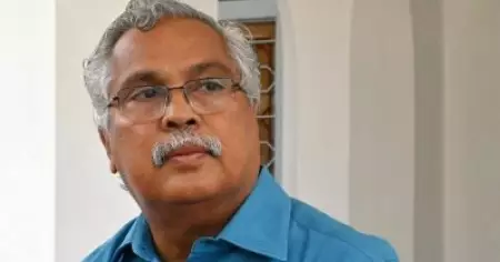 നെഹ്റു ജീവിച്ചിരുന്നെങ്കിൽ സതീശനെ ചൂലെടുത്ത് അടിച്ചേനെ; രൂക്ഷവിമർശനവുമായി ബിനോയ് വിശ്വം