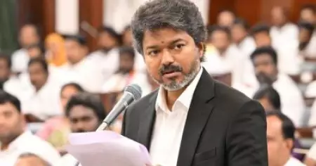 ഡി.എം.കെ ഭരണകാലത്ത് കർഷകർക്കും അധ്യാപകർക്കുമെതിരെ എടുത്ത കേസുകൾ പിൻവലിക്കും: വിജയ്