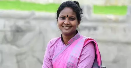 കോണ്‍ഗ്രസ് സസ്‌പെന്‍ഡ് ചെയ്തയാളെ അഡീഷണല്‍ പി.എ ആക്കാന്‍ നീക്കം; നിയമസഭാ സെക്രട്ടറിക്ക് കത്ത് നല്‍കി രമ്യ ഹരിദാസ്