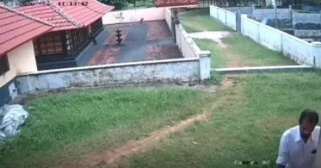 പട്ടാമ്പിയില്‍ ക്ഷേത്രത്തില്‍ ബി.ജെ.പിക്കാര്‍ മോഷണം നടത്തി; മണ്ഡലം പ്രസിഡന്റ് അടക്കമുള്ളവര്‍ക്കെതിരെ കേസ്