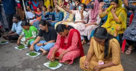 വിദ്യാഭ്യാസ മന്ത്രി പച്ചക്കള്ളം പറയുന്നു; എല്ലാം മുഖ്യമന്ത്രി തീരുമാനിക്കാനാണെങ്കിൽ ആ വകുപ്പ് കൂടി അദ്ദേഹം ഭരിക്കട്ടെ: എൽ.പി.എസ്.ടി ഉദ്യോഗാർത്ഥികൾ