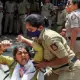 തെരഞ്ഞെടുപ്പ് കമ്മിഷണർക്കെതിരായ പ്രതിഷേധം: ആക്ടിവിസ്റ്റുകളെയും മാധ്യമപ്രവർത്തകരെയും കസ്റ്റഡിയിലെടുത്ത നടപടി പരിശോധിക്കുമെന്ന് കർണാടക സർക്കാർ