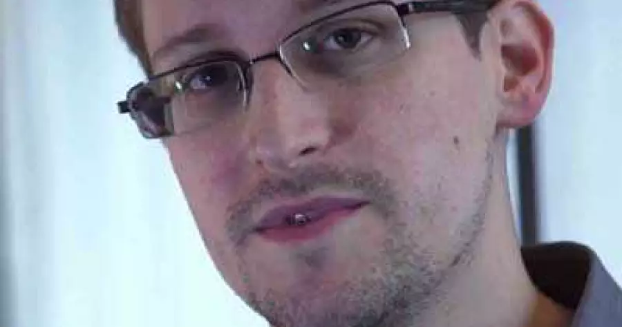 ?php echo $post['title']; ?>
