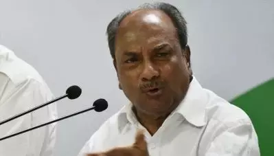 ‘അതിലെ ഉള്ളടക്കം ക്രൂരമായിരുന്നു, എന്റെ സഹപ്രവര്‍ത്തകര്‍ക്ക് എങ്ങനെ ഇത്തരത്തിലൊരു കത്ത് അയക്കാനായി’: എ.കെ ആന്റണി