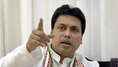 കന്നുകാലി വളര്‍ത്തല്‍, മുറുക്കാന്‍ കട’; തൊഴില്‍ തേടി അന്വേഷിക്കുന്നതിന് പകരം ഈ പണികള്‍ ചെയ്യാവുന്നതാണെന്ന് ബിരുദധാരികളോട് ത്രിപുര മുഖ്യമന്ത്രി