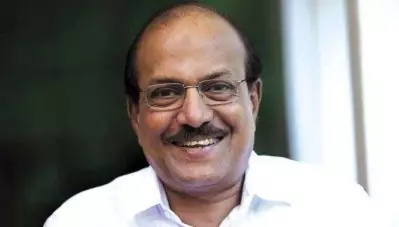 യു.ഡി.എഫ് പ്രവര്‍ത്തകര്‍ മനുഷ്യ മഹാശൃംഖലയില്‍ പങ്കെടുത്തത് വിവാദമാക്കേണ്ടെന്ന് കുഞ്ഞാലിക്കുട്ടി; ‘യു.ഡി.എഫ് പരിപാടില്‍ എല്‍.ഡി.എഫ് പ്രവര്‍ത്തകരും പങ്കെടുത്തിട്ടുണ്ട്’
