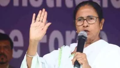 പ്രധാനമന്ത്രിയായിരിക്കാന്‍ നിങ്ങള്‍ക്ക് നാണമില്ലേ ? മോദിയ്ക്ക് മറുപടിയുമായി മമത
