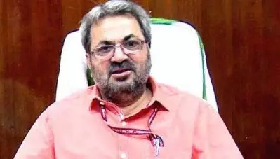 കൈപ്പത്തിക്ക് വോട്ട് കുത്തിയപ്പോള്‍ താമരയ്ക്ക് പോയില്ല; എന്നാല്‍ വോട്ടിങ് യന്ത്രത്തില്‍ തകരാര്‍ ഉണ്ടായിരുന്നുവെന്ന് ടിക്കാറാം മീണ