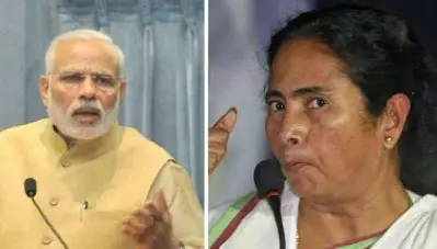 ‘ഇത് കുതിരക്കച്ചവടമാണ്’ ; മോദിയുടെ നാമനിര്‍ദേശ പത്രിക തള്ളണമെന്നാവശ്യപ്പെട്ട് തെരഞ്ഞെടുപ്പു കമ്മീഷന് മമതാ ബാനര്‍ജിയുടെ പരാതി