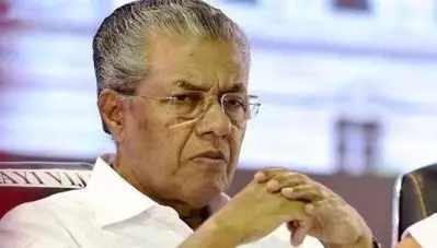 ഉത്തരേന്ത്യയിലെ വംശീയഹത്യയുടെ നേതാക്കളെ കേരളത്തിലെത്തിച്ച് റോഡ് ഷോ നടത്തി: അമിത് ഷാക്കെതിരെ പിണറായി