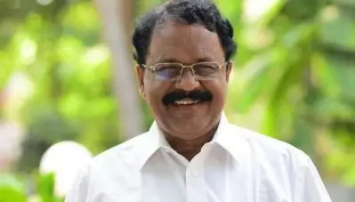 തോല്‍വിക്കു കാരണം ആര്‍.എസ്.എസ് ഇടപെടലെന്ന് ശ്രീധരന്‍ പിള്ള: ഉത്തരവാദി സംസ്ഥാന അധ്യക്ഷനെന്ന് മുരളീധരപക്ഷം