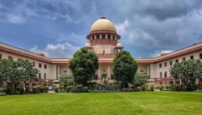സുപ്രീം കോടതിയിലും ചിദംബരത്തിന് തിരിച്ചടി; അറസ്റ്റില്‍ നിന്ന് പരിരക്ഷയില്ല; മുന്‍കൂര്‍ ജാമ്യഹരജി ഉടന്‍ പരിഗണിക്കണമോയെന്ന് ചീഫ് ജസ്റ്റിസ് തീരുമാനിക്കും