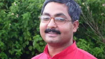 ‘ഗാന്ധിജി പാക്കിസ്ഥാന്റെ രാഷ്ട്രപിതാവെന്ന പരാമര്‍ശം’; അനില്‍ സൗമിത്രയെ സസ്‌പെന്‍ഡ് ചെയ്ത് ബി.ജെ.പി