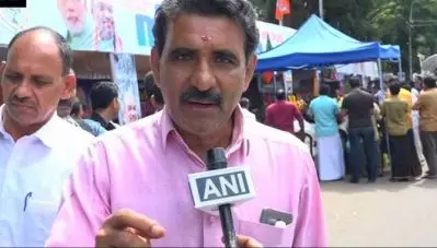 ‘കര്‍ണാടക അതിര്‍ത്തി തുറക്കാത്തത് മര്യാദകേട്’; ബി.ജെ.പി കേരള സര്‍ക്കാരനൊപ്പമെന്നും ബി. ഗോപാലകൃഷ്ണന്‍