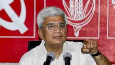 ‘ബംഗാളില്‍ ബി.ജെ.പിക്ക് സീറ്റ് കൂടും’; വിവാദപ്രസ്താവനയില്‍ വിശദീകരണം നല്‍കി കാരാട്ട്; ബംഗാളില്‍ ബി.ജെ.പി നേട്ടമുണ്ടാക്കില്ലെന്ന് സൂര്യകാന്ത് മിശ്ര