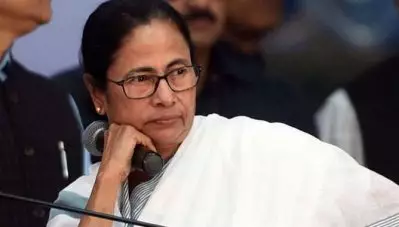 താറുമാറായി തൃണമൂല്‍ കോണ്‍ഗ്രസ്; മന്ത്രി സഭ പൊളിച്ചുപണിയാനൊരുങ്ങി മമത; കൊഴിഞ്ഞുപോക്ക് ഇനിയുമുണ്ടായേക്കും