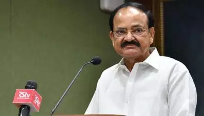 വന്ദേമാതരമെന്നോ ജയ് ഹിന്ദെന്നോ വിളിക്കുന്നതല്ല ദേശസ്‌നേഹമെന്ന് ഉപരാഷ്ട്രപതി