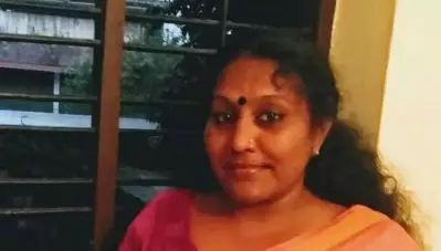 മൂന്നര വയസ്സായ കുഞ്ഞിനെ നോമ്പു നോല്‍പ്പിച്ച് ചിത്രം പ്രചരിപ്പിച്ചു: നടപടി സ്വീകരിക്കണമെന്നാവശ്യപ്പെട്ട് ചൈല്‍ഡ് റൈറ്റ്‌സിന് അധ്യാപികയുടെ പരാതി