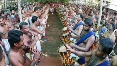 മേളത്തിന്റെ റൈറ്റ് സോണി ഗ്രൂപ്പിന്  വിറ്റ സംഭവം; രേഖകള്‍ ലഭിച്ചാല്‍ നിയമ നടപടികളുമായി മുന്നോട്ട് പോകുമെന്ന് പാറമേക്കാവ്  ദേവസ്വം