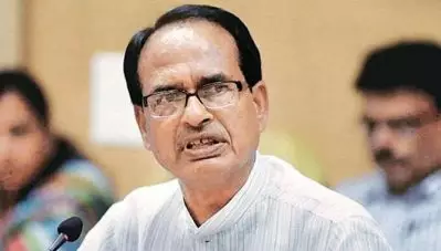 ശിവരാജ് സിങ് ചൗഹാന് ‘ഓര്‍മ്മ’ കിട്ടാന്‍ ച്യവനപ്രാശവും ‘കാഴ്ച’ കിട്ടാന്‍ ഐ ഡ്രോപ്‌സും അയച്ചുകൊടുത്ത് കോണ്‍ഗ്രസ് പ്രവര്‍ത്തകര്‍