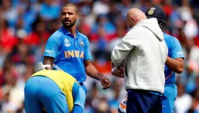 ശിഖര്‍ ധവാന്‍ നാട്ടിലേക്ക് മടങ്ങില്ല; ഇന്ത്യന്‍ ടീമിനൊപ്പം തുടരും