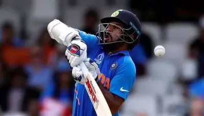 ധവാന്‍-രോഹിത് ജോഡി ‘ബാക്ക് ടു ഫോം’, ഓസീസിനെതിരേ ഇന്ത്യക്കു തകര്‍പ്പന്‍ തുടക്കം