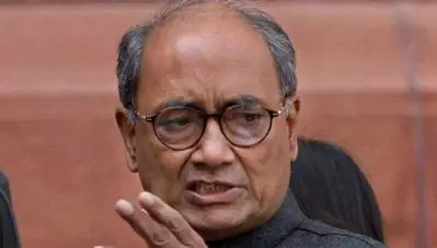 ‘ബി.എസ്.പി എം.എല്‍.എ ബി.ജെ.പി നേതാവിന്റെ വിമാനത്തില്‍ ദല്‍ഹിയിലേക്ക്’; വീണ്ടും ആരോപണവുമായി ദിഗ്‌വിജയ് സിങ്