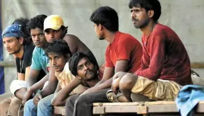 ജോലിയിലുള്ള തുല്യത കൂലിയിലില്ല; ഇതരസംസ്ഥാന തൊഴിലാളികള്‍ക്ക് ഇടനിലക്കാരുടെ നിര്‍ബന്ധിത തൊഴില്‍ചൂഷണം
