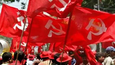 തൃശൂരിലെയും കൊല്ലത്തെയും യു.ഡി.എഫ് കൊടുങ്കാറ്റിലും വിറയ്ക്കാതെ ജില്ലാ പഞ്ചായത്തുകള്‍; കോട്ട കാത്ത് എല്‍.ഡി.എഫ്