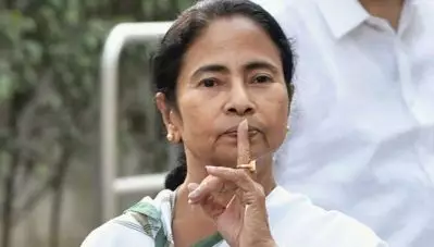 ‘മുസ്‌ലീങ്ങള്‍ പ്രതികളാകുന്ന ഏത് കേസിലും അക്രമികളെ നിയമത്തിനു മുമ്പില്‍ കൊണ്ടുവരണം’ ; മമതാ ബാനര്‍ജിയ്ക്ക് മുസ്‌ലിം സംഘടനകളുടെ കത്ത്