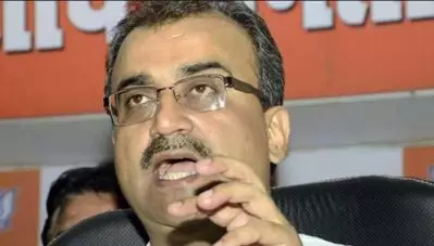 ‘എത്ര വിക്കറ്റുകള്‍ വീണു’; എണ്‍പതോളം കുട്ടികള്‍ മരിച്ച മസ്തിഷ്‌കജ്വരത്തെക്കുറിച്ച് ചര്‍ച്ച ചെയ്യുമ്പോഴും ബിഹാര്‍ മന്ത്രിക്ക് അറിയേണ്ടത് ഇതാണ്
