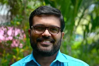 തന്നെ തോല്‍പ്പിച്ചതില്‍ ഖേദം രേഖപ്പെടുത്തി സന്ദേശങ്ങളുടെ പ്രളയമെന്ന് എം.ബി രാജേഷ്; ‘കോണ്‍ഗ്രസ്,ലീഗ് അനുഭാവികള്‍ എന്നെ വിളിക്കുന്നു’