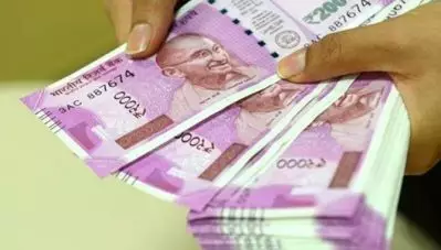 കര്‍ണാടക ഉപതെരഞ്ഞെടുപ്പ്; ഇന്നലെ മാത്രം പിടിച്ചെടുത്ത് 42 ലക്ഷം രൂപ; ഇതുവരെ പിടികൂടിയത് 3,69,18,325 രൂപ
