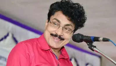 പാലക്കാട് ഡി.വൈ.എഫ്.ഐയില്‍ പൊട്ടിത്തെറി; പി.കെ ശശി എം.എല്‍.എക്കെതിരെ പരാതി നല്‍കിയ വനിതാ നേതാവ് രാജിവെച്ചു