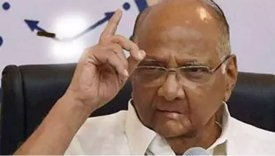 ‘കുട്ടികളോട് മത്സരിക്കേണ്ട ആവശ്യമില്ല; പോരാട്ടം നടക്കുന്നില്ലെങ്കില്‍ മോദിയും അമിത്ഷായും എന്തിന് റാലികള്‍ സംഘടിപ്പിക്കുന്നു’; ദേവേന്ദ്ര ഫഡ്‌നാവിസിന് മറുപടിയുമായി ശരത് പവാര്‍