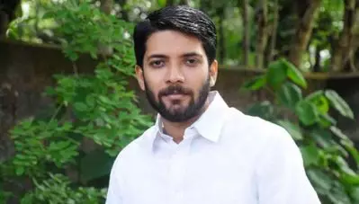 ‘എക്സ് എം.പി ബോര്‍ഡ്’: ജാഗ്രതക്കുറവുണ്ടായി, നിര്‍വ്യാജമായ ഖേദം അറിയിക്കുന്നുവെന്നും ഷാഫി പറമ്പില്‍ എം.എല്‍.എ