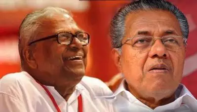 ‘ജാഗ്രത കാണിക്കുക, ആശയങ്ങള്‍ പിഴച്ചാല്‍ ജനവിശ്വാസം തകരും’; പിണറായിക്ക് വി.എസിന്റെ മുന്നറിയിപ്പ്