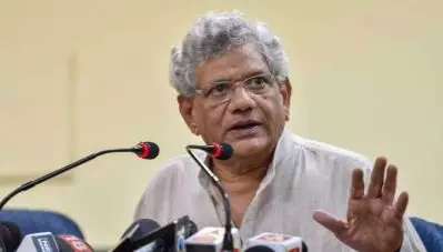 തരിഗാമിയെ കാണാന്‍ സീതാറാം യെച്ചൂരി നാളെ കശ്മീരിലേക്ക്; ഭരണകൂടത്തിന്റെ ഭാഗത്ത് നിന്ന് പ്രശ്‌നങ്ങള്‍ ഉണ്ടാകരുതെന്ന് ഗവര്‍ണര്‍ക്ക് കത്ത്