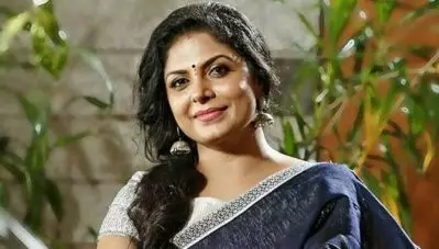 ഫേസ്ബുക്ക് വീഡിയോ; സൈബര്‍ ആക്രമണത്തിനെതിരെ നടി ആശ ശരത് ഡി.ജി.പിക്ക് പരാതി നല്‍കി
