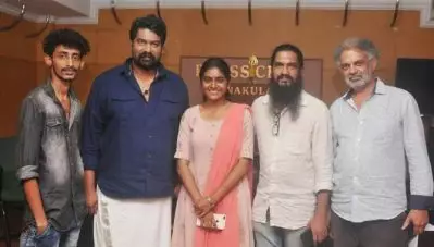 സനല്‍ കുമാര്‍ ശശിധരന്‍ ചിത്രം ‘ചോല’ പ്രശസ്തമായ വെനീസ് ഫിലിം ഫെസ്റ്റിവലിലേക്ക്