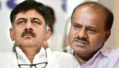 ‘രാജിവെക്കേണ്ടതില്ല’; കുമാരസ്വാമിയോട് ഡി.കെ ശിവകുമാര്‍, രാജിവെക്കില്ലെന്ന് മുഖ്യമന്ത്രിയും