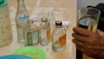 മദ്യം നല്‍കുന്നതിന് കുറിപ്പടി നല്‍കുന്നതിനുള്ള നിയമപരമായ ബാധ്യത ഡോക്ടര്‍മാര്‍ക്കില്ല, അശാസ്ത്രീയവുമാണ്; ഐ.എം.എ