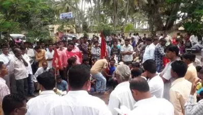 രണ്ടാം മോദി സര്‍ക്കാരിനെതിരെ ആദ്യപ്രതിഷേധം; തെരുവിലിറങ്ങിയത് ആയിരക്കണക്കിന് കര്‍ഷകരും ആദിവാസികളും
